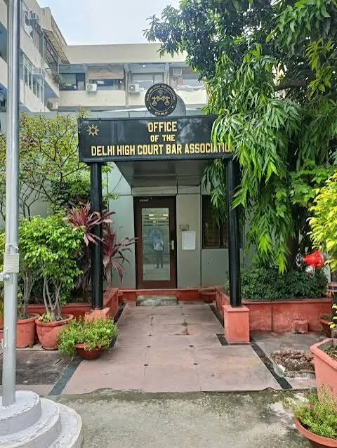 Delhi High Court Upholds Ten-Year Age Relaxation for Women Applying to Teaching Posts