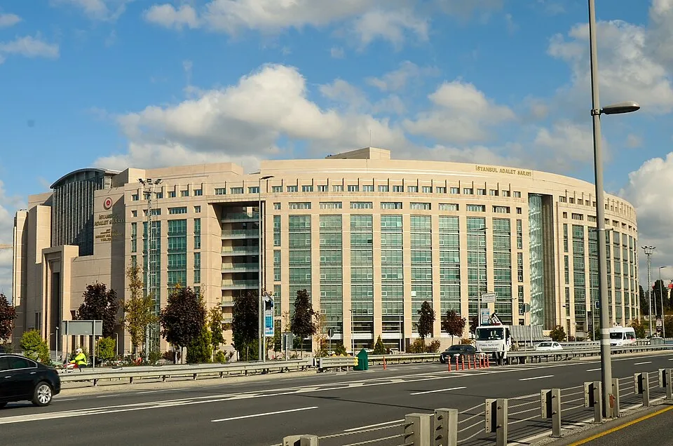 Turkish Court Blocks Digital Access to Independent Publisher T24 Over LGBTQ+ Reporting